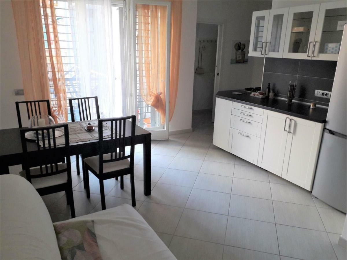 Apartamento Casa Margot Nettuno Exterior foto